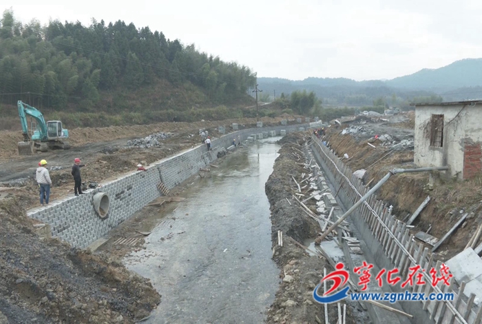 宁化：湖溪河道治理工程有序推进