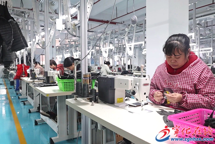 宁化：服装企业生产按下“加速键”