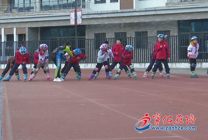 宁化：校园掀起“冰雪运动热”  体验别样快乐和激情