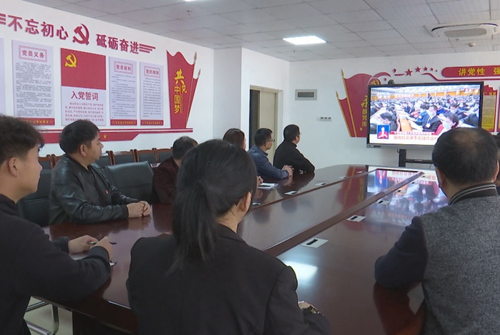 宁化县干部群众收看十三届全国人大五次会议开幕会反响强烈