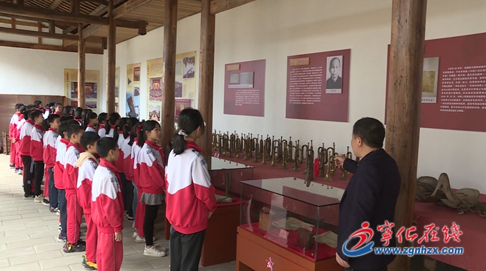 宁化泉上中心学校：接受红色教育 激发爱国热情