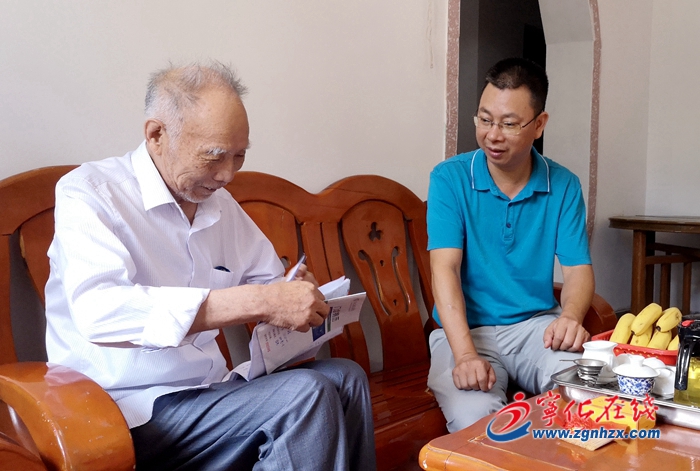 宁化县委老干部局：“送学上门”情暖离退休老干部
