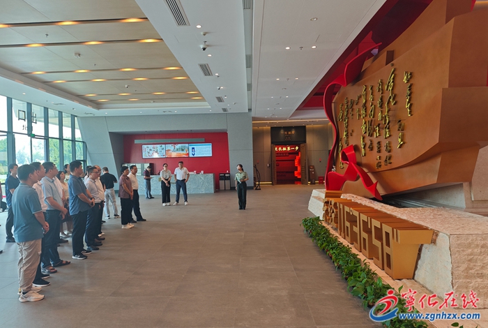 连城县的龙岩市人大代表来宁化开展调研