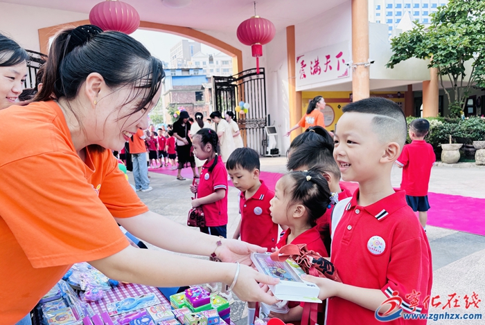 宁化各学校开展多彩活动点亮开学第一天